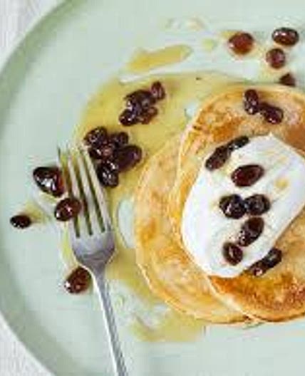 Lemon zest and raisin pancakes