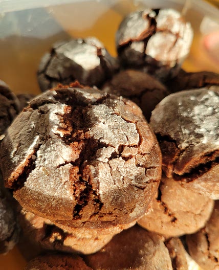 Peppermint Chocolate Crinkle Cookies