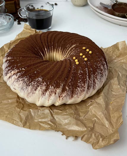 TIRAMISU MOUSSE CAKE