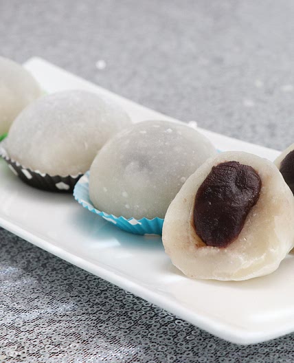 Sweet Rice and Red Bean Tteok  (찹쌀떡, ChapSsalTteok) | Aeri's Kitchen