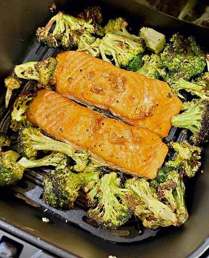 Air Fryer Salmon and Vegetables