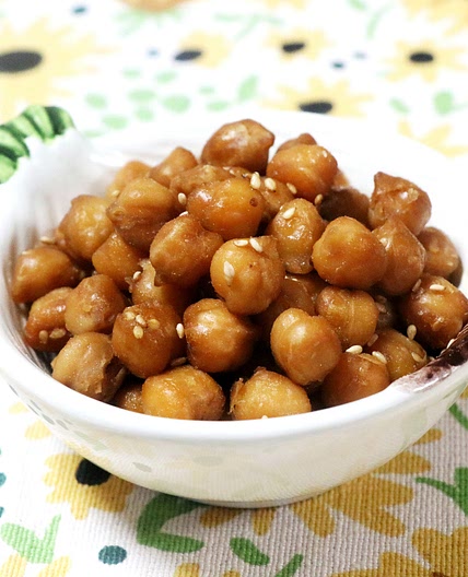 Chickpea Side-dish (병아리콩 조림, ByeongARiKong JoRim) | Aeri's Kitchen
