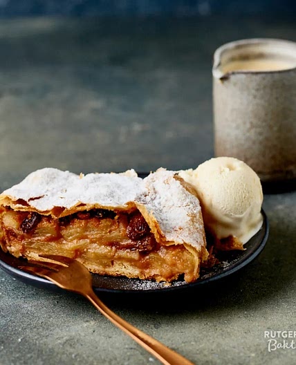 Apfelstrudel