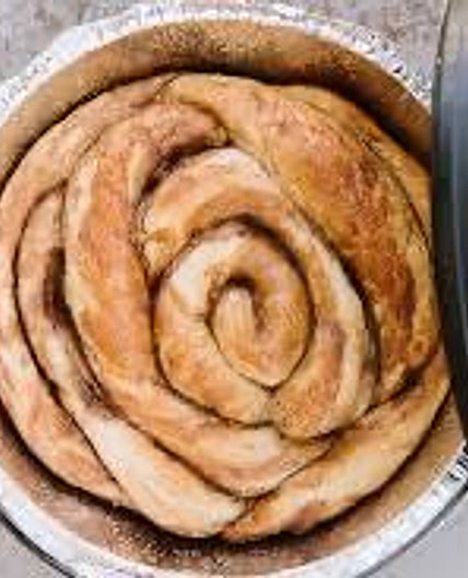 Dutch Oven Cinnamon Roll