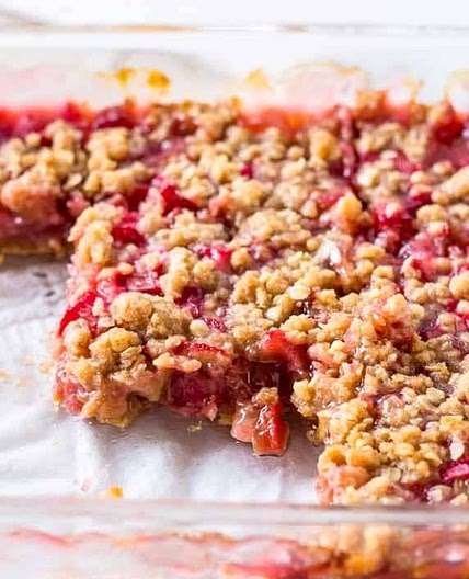 Rhubarb Crisp
