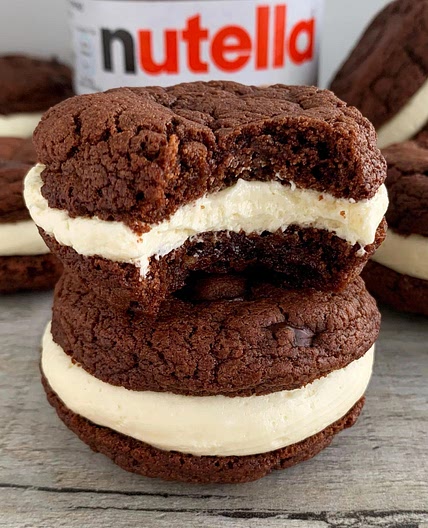 Nutella Cookie Sandwiches