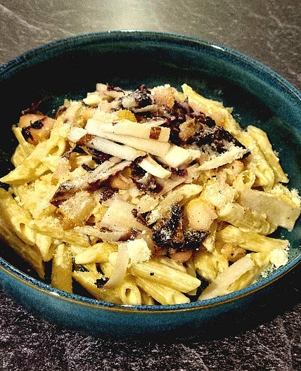 Penne mit Gorgonzola-Sauce