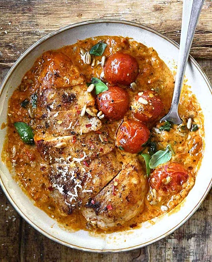 Creamy Red Pesto Oven Baked Chicken