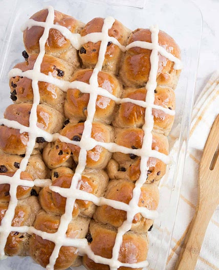 Hot Cross Buns with Cream Cheese Icing