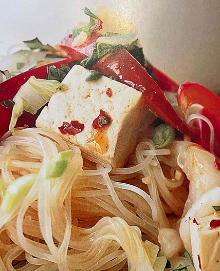 Rice noodles with Tofu and bok Chou