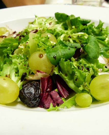 Ensalada de uva con semillas