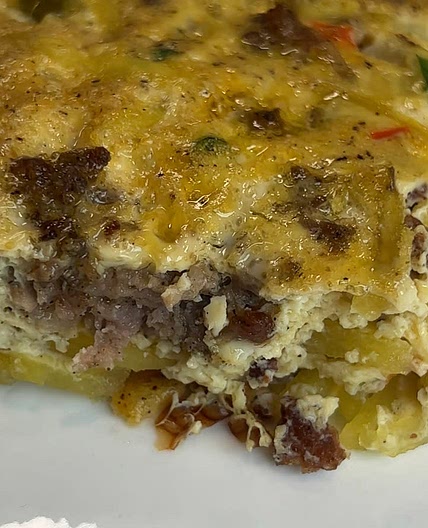 BREAKFAST CASSEROLE