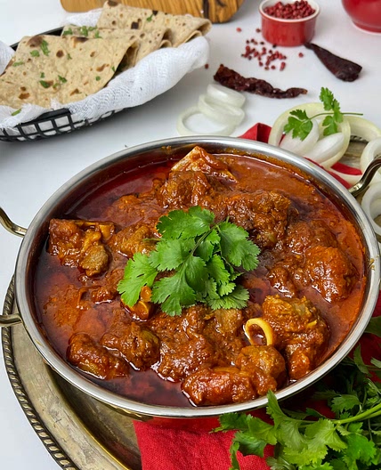 Laal Maas