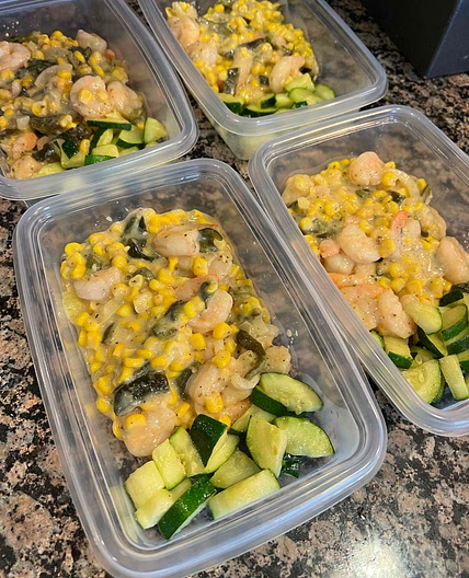 CAMARONES Y RAJAS EN CREMA 