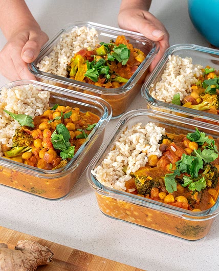 EASY CHICKPEA CURRY