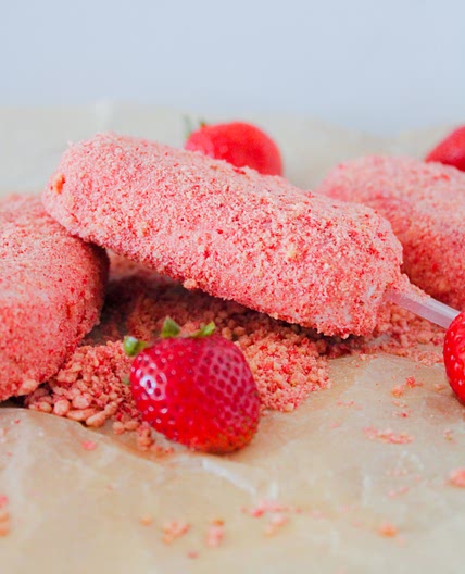 Vegan Strawberry Shortcake Popsicles