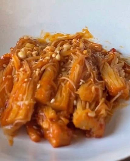 Simple Enoki Mushrooms 