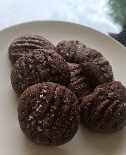 Chocolate sugar cookies 