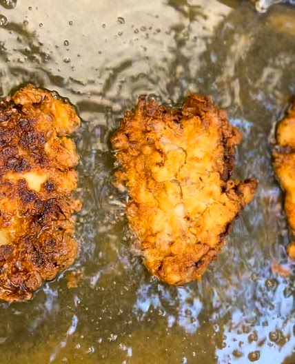 Crispy Fried Chicken Thighs 