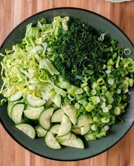 Maroulosalata: Greek Lettuce Salad