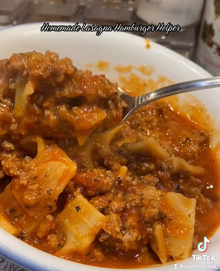 Homemade Lasagna Hamburger Helper 