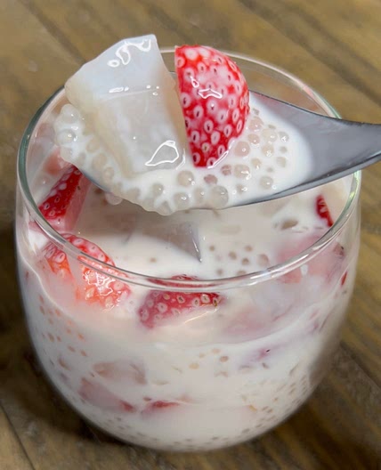 Strawberry Sago with Coconut jellies 
