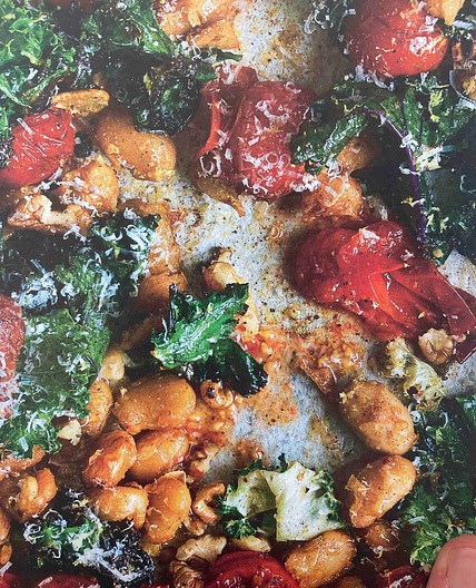 Knuspriges weiße Bohnen mit Grünkohl, Zitrone & Parmesan
