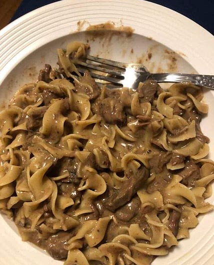 Crockpot Beef tips & noodles