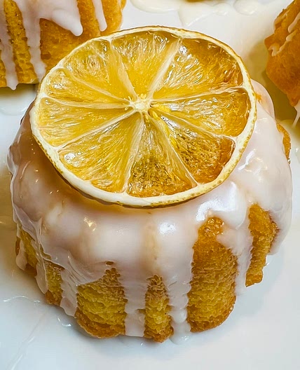 Mini Lemon Bundt Cakes 