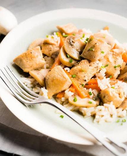 Riz au poulet à la forestière