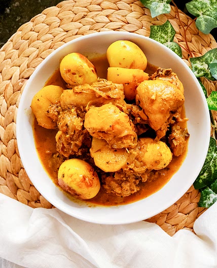 Dak Bungalow Chicken Curry