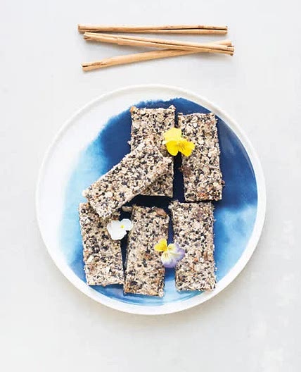 Fig and cinnamon porridge bars
