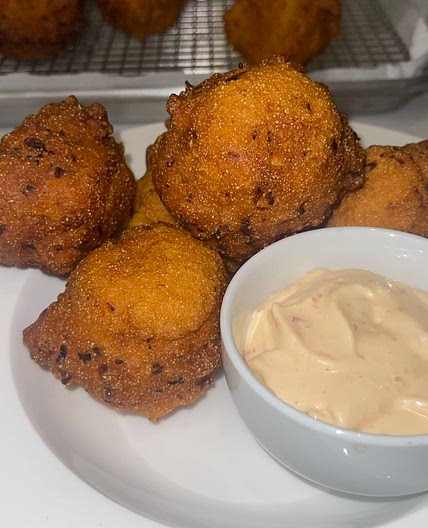 Prawn/Shrimp Hush Puppies With Garlic and Chilli Mayo 
