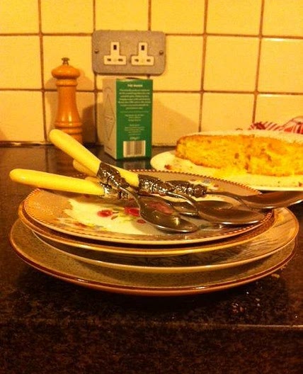 r/Baking - Super-Light Lemon Sponge (Gino D'Acampo recipe)