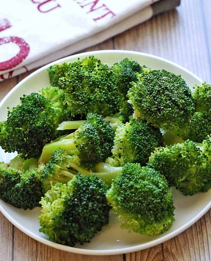Microwaved Steamed Broccoli 