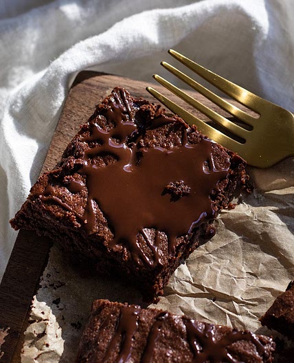 Vegan Olive Oil Oat Flour Brownies
