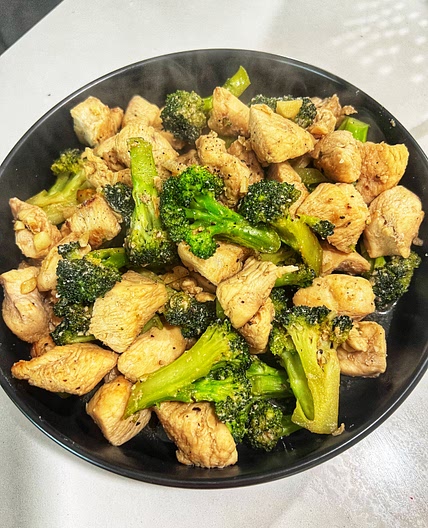 Adobo Chicken and Broccoli Stir Fry — Angiela Eats - Quick, Easy, & Delicious Recipes