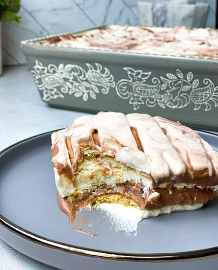 NO BAKE GRAHAM CRACKER COFFEE CAKE