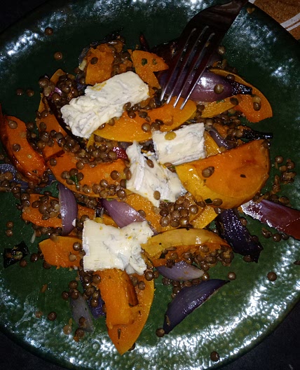 Butternut rôtie aux lentilles et au dolcelatte