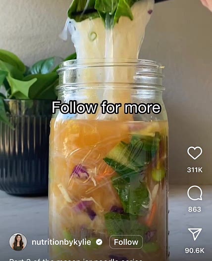 Spicy Sesame Mason Jar Noodles