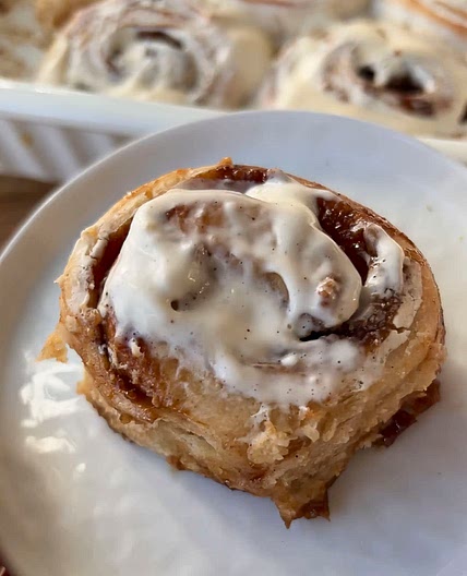 Sourdough Cinnamon Rolls