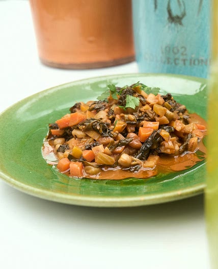 Hearty vegetable winter stew 