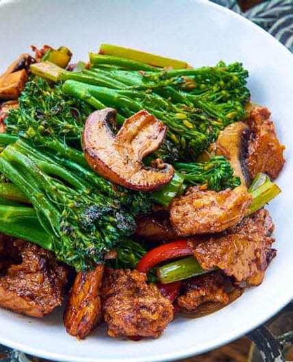 Balsamic Chickin Seitan with Vegetables & Jasmine Rice