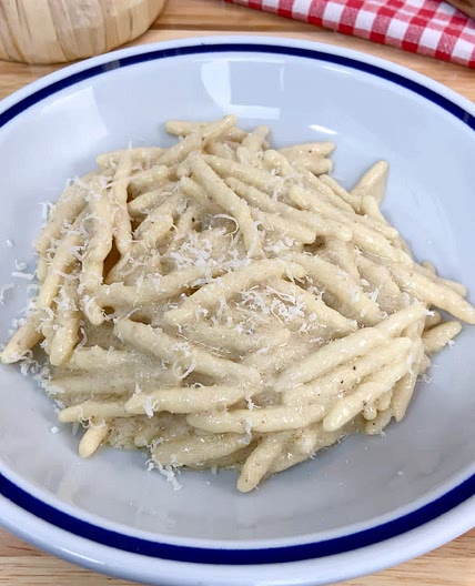 WALNUT PESTO PASTA 