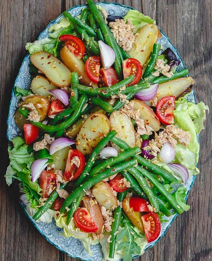 Tuna salad with potatoes