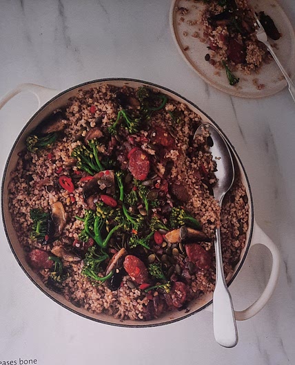 Bulgur broccoli salad with toasted pumkin seeds