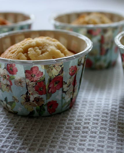 Lemon Curd Cupcakes
