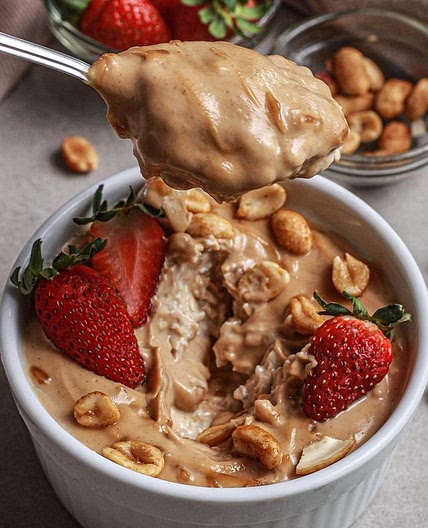 Strawberry Peanut Butter Overnight Oats
