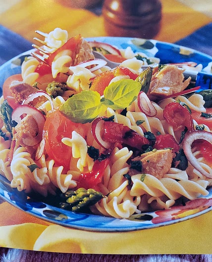 Tuna & herbed fusilli salad