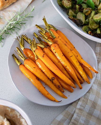 MAPLE GLAZED CARROTS
